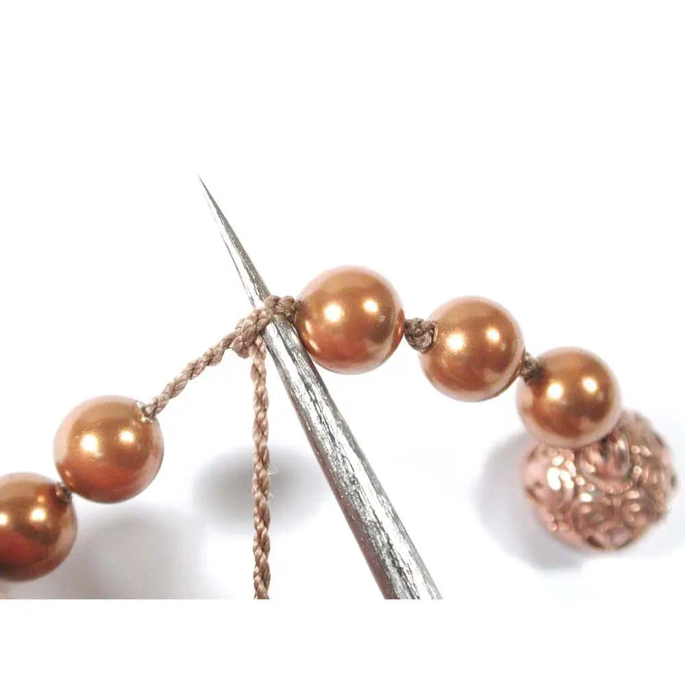 Beadsmith Metal Awl With Ergo Grip - Image 2